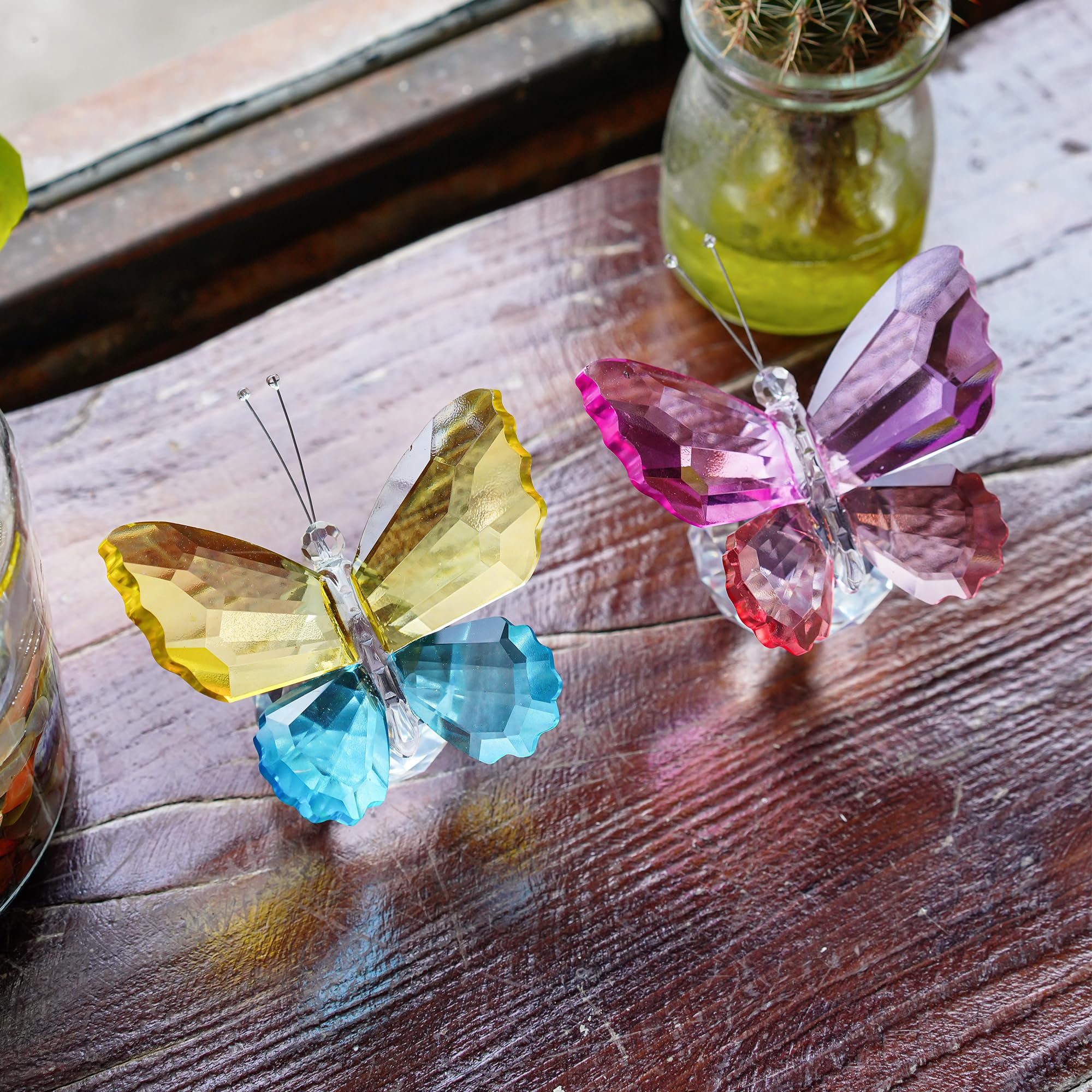 H&D HYALINE & DORA Crystal Cut Butterfly Animal Ornament Decoration for Office Table Home Bedroom